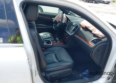 2013 Chrysler 300 Motown из США, поврежденный, VIN 2C3CCAAGXDH657089